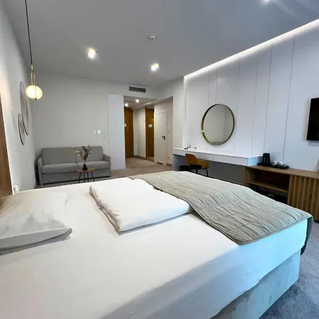 & Restauracja Nad Sandela 3* Lubawa